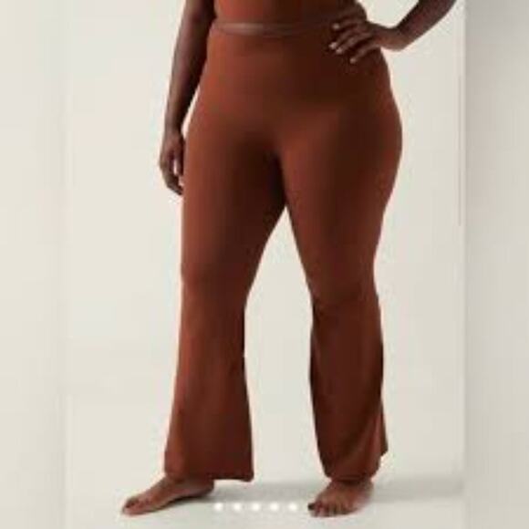 Athleta Salutation Stash Flare Pant Toasted Brown #465607 Athletic Size 3X - Picture 9 of 9